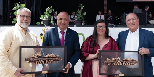 Carlos Moro recoge el Premio Sarmiento Carlos Moro recoge el Premio Sarmiento